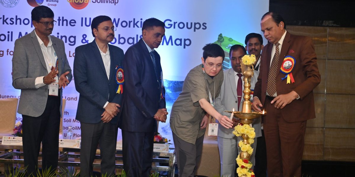 Inauguration of III IUSS Joint Workshop on Digital Soil Mapping by
Laura Poggio, Chair of IUSS Working Group on DSM and Chief Guest Dr. S. K. Chaudhari,
DDG (NRM) and other dignitaries